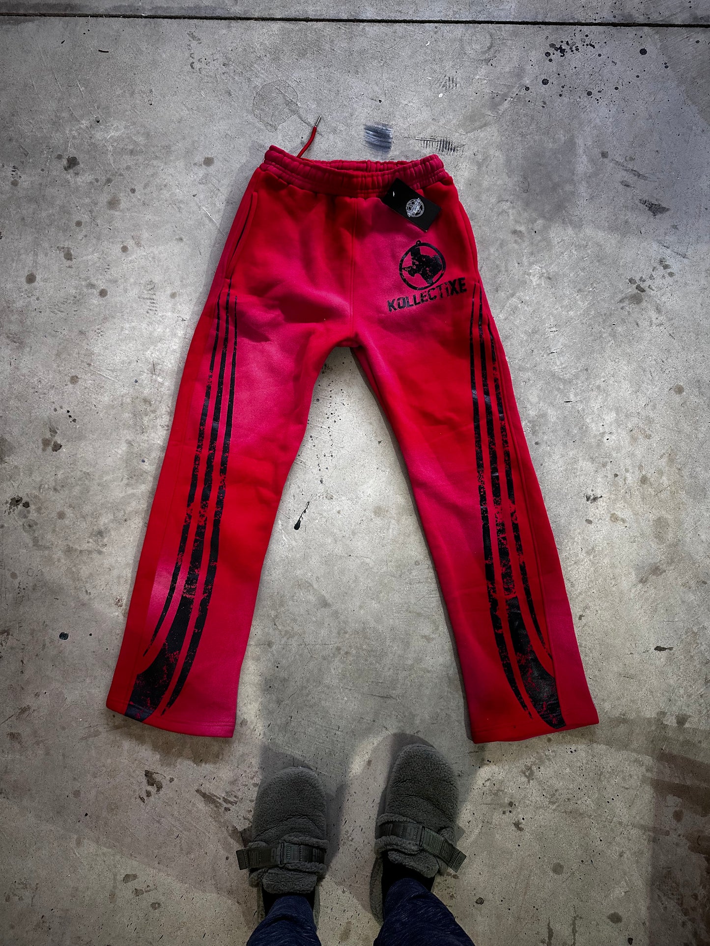 BIG TEXAS FLARED SWEATS - RED